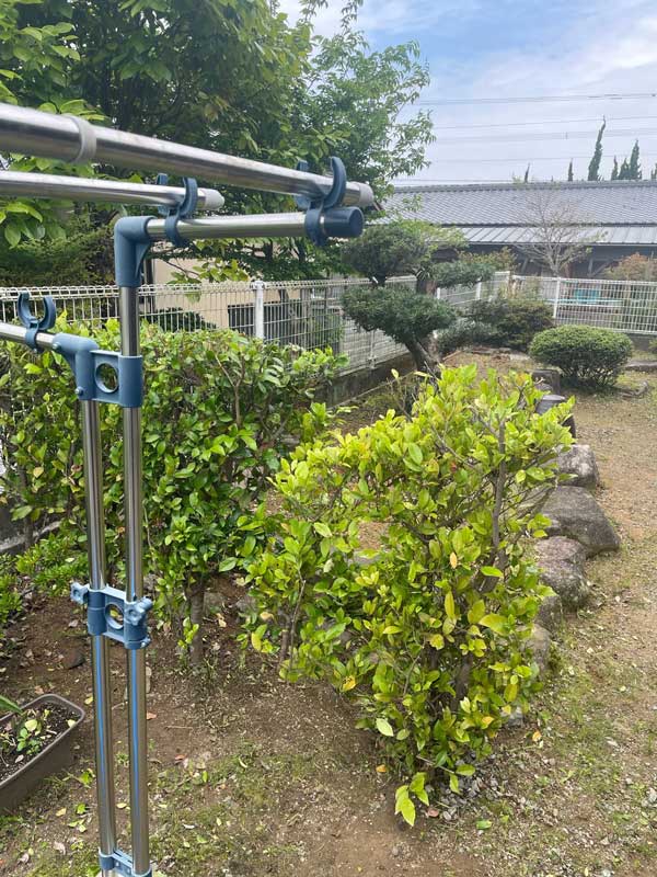 松岡建設剪定施工後：庭木・低木を剪定してすっきり
