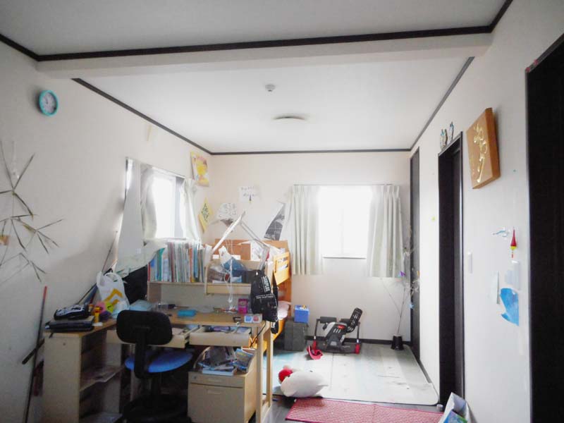 松岡建設子供部屋壁施工前画像