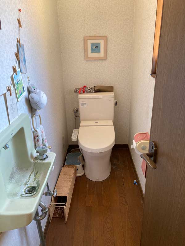 松岡建設リフォーム施工前：トイレ