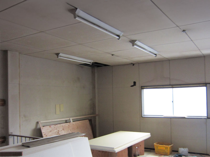 松岡建設瓦美容室施工前写真