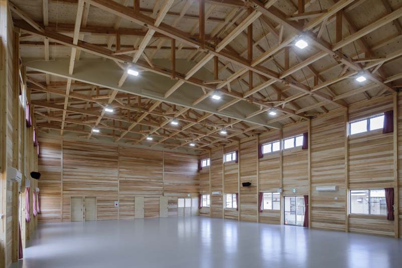 松岡建設体育館完成写真